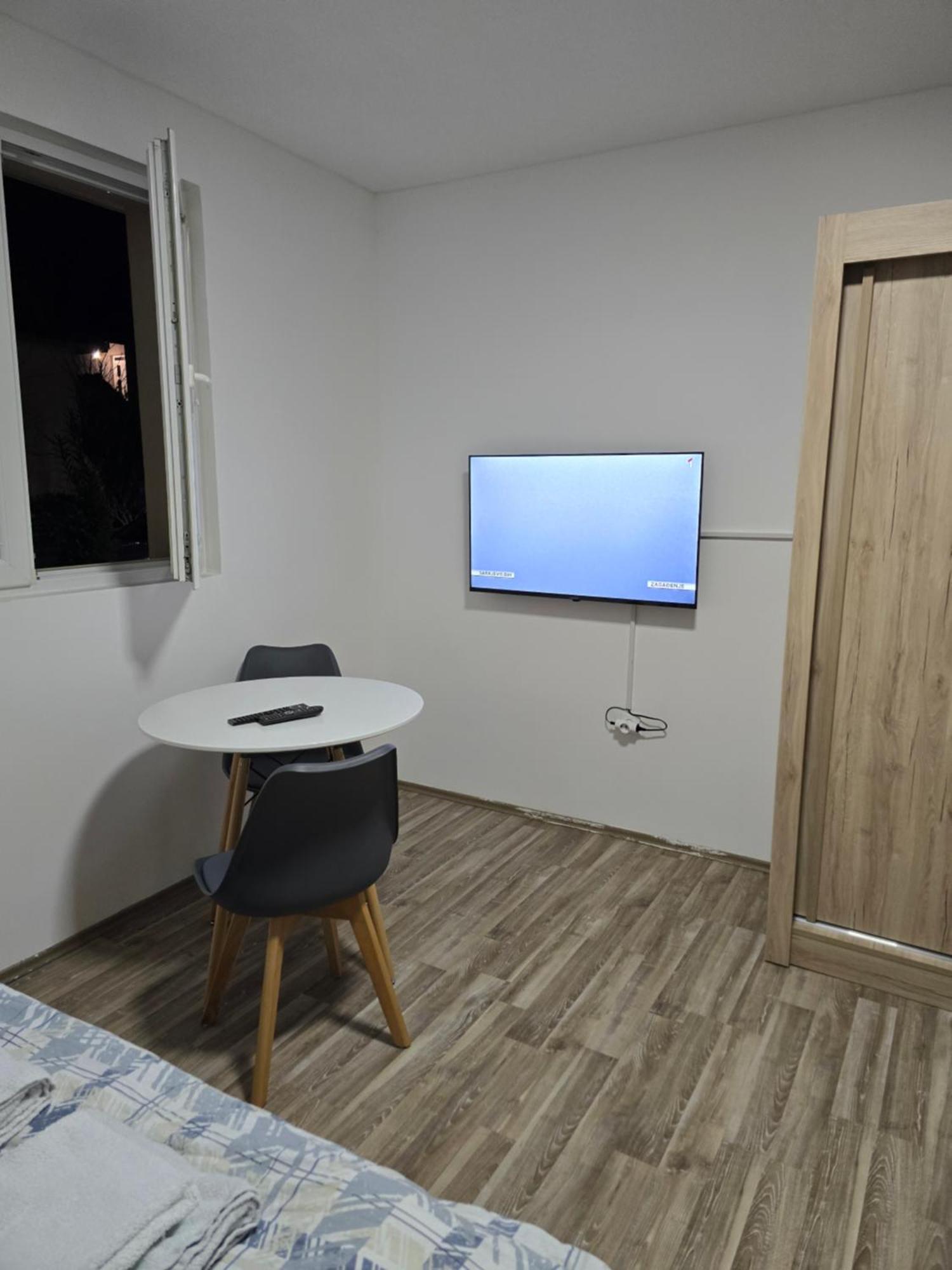 Apartman Tolosi Podgoriçe Dış mekan fotoğraf